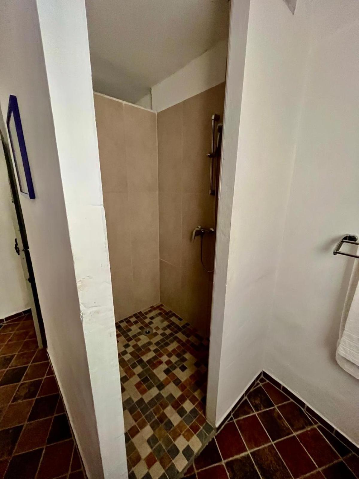 La Sarrasine Otel Villes-sur-Auzon Dış mekan fotoğraf