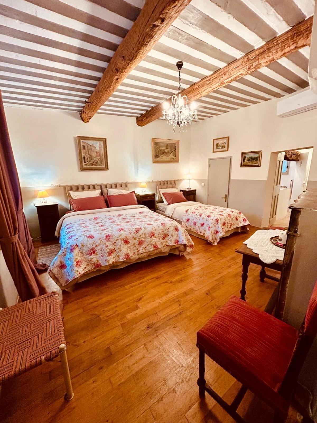 La Sarrasine Otel Villes-sur-Auzon Dış mekan fotoğraf