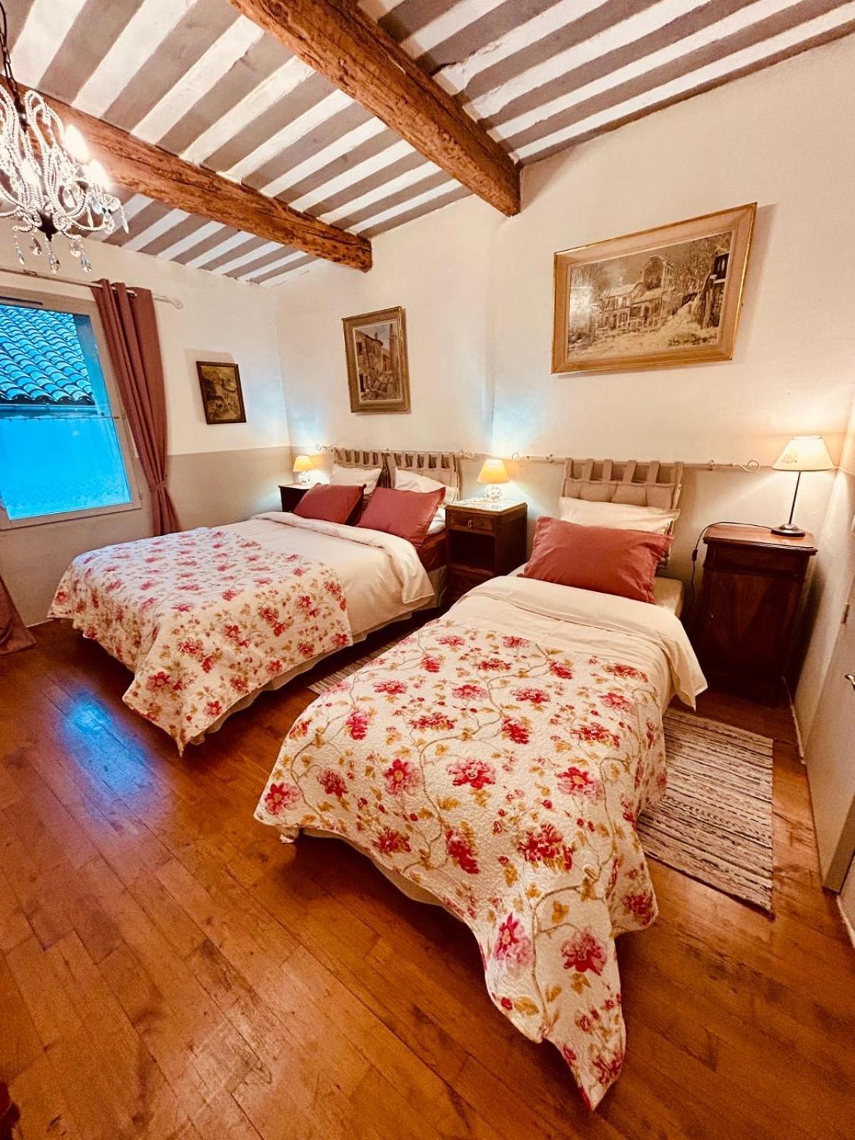 La Sarrasine Otel Villes-sur-Auzon Dış mekan fotoğraf