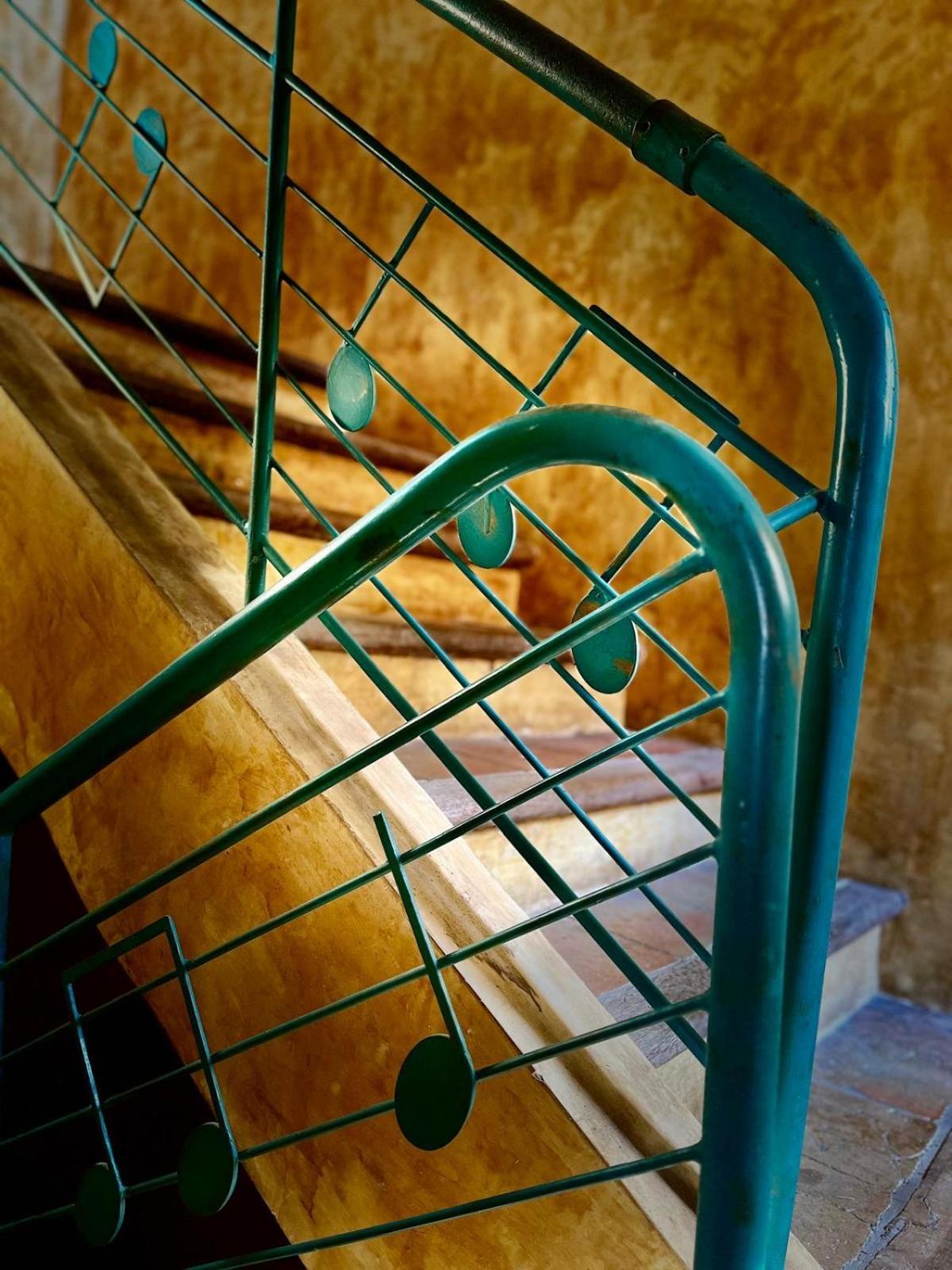 La Sarrasine Otel Villes-sur-Auzon Dış mekan fotoğraf