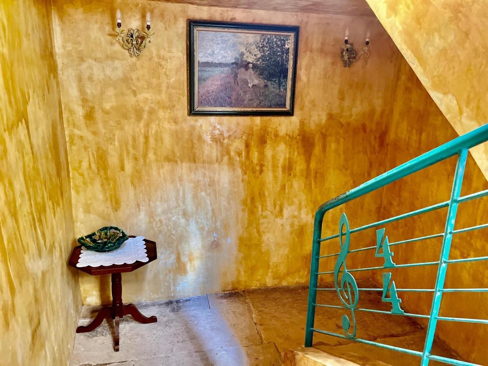 La Sarrasine Otel Villes-sur-Auzon Dış mekan fotoğraf